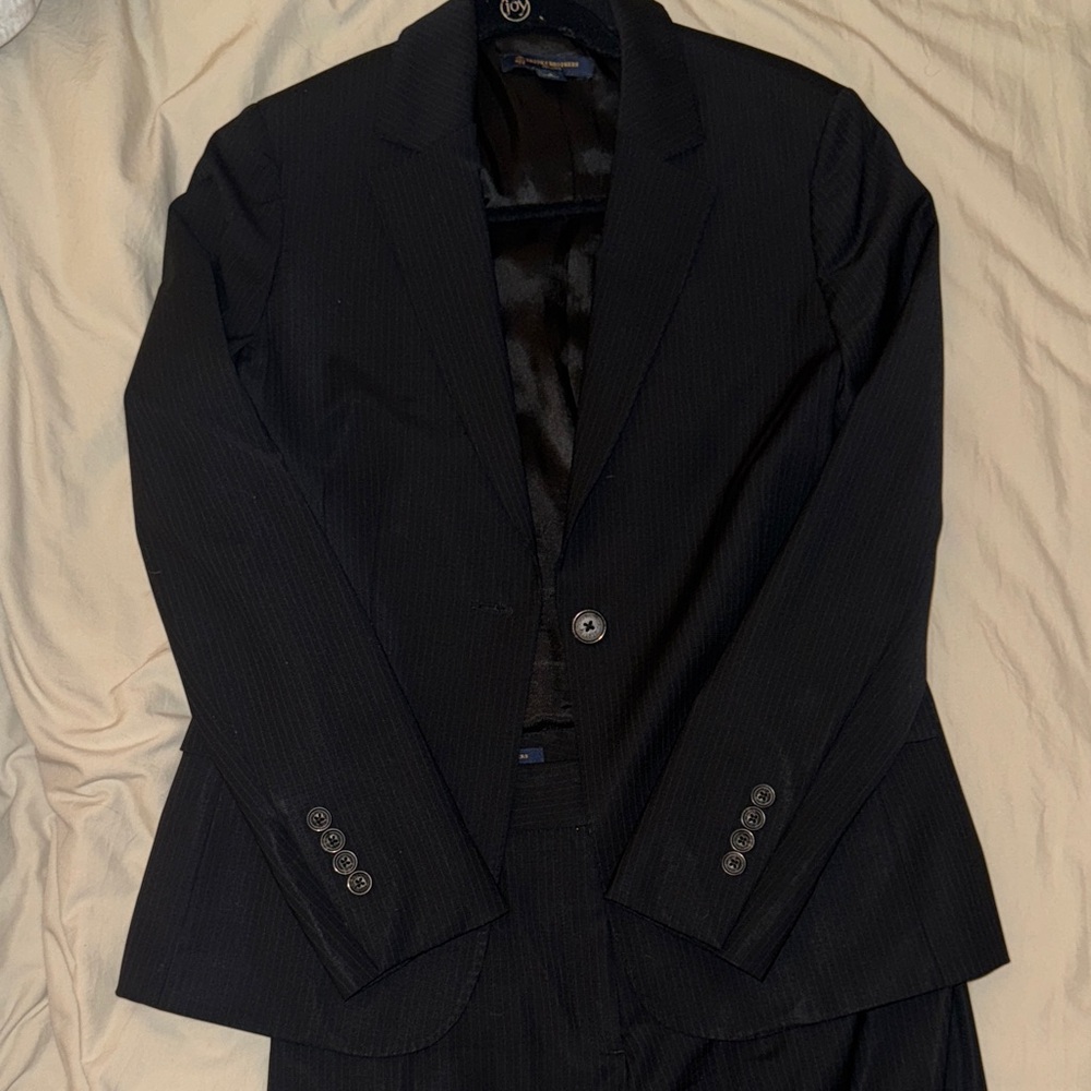 Womens Black Faint Stripe Brooks Brothers Suit Top US 6 Bottom US 4